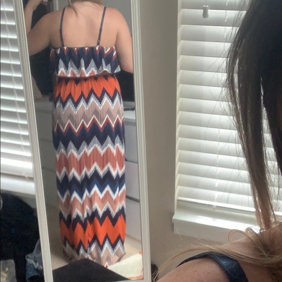 Chevron Maxi Dress - Picture 7 of 7